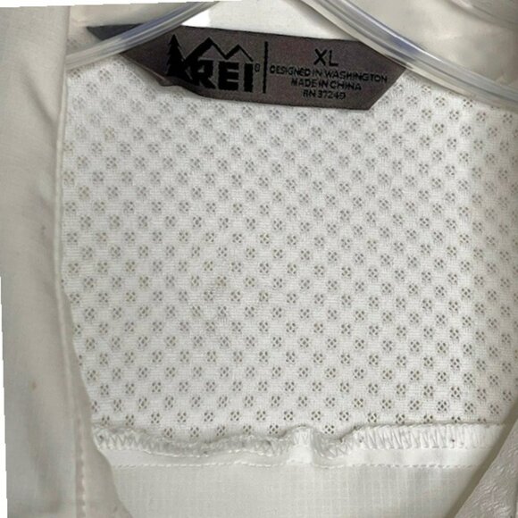 REI Co-op Sahara Short-Sleeved Hiking Shirt - White - XL - Picture 7 of 10